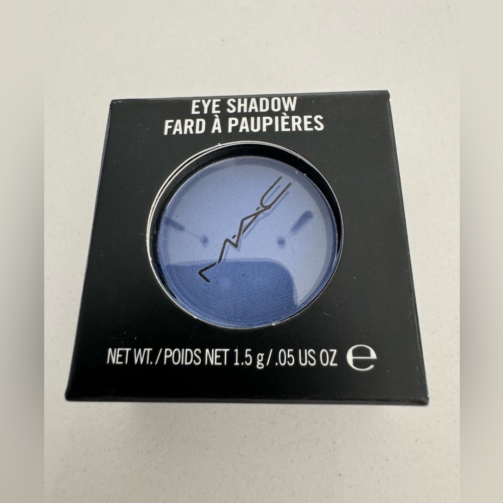MAC Cosmetics Haunting eyeshadow